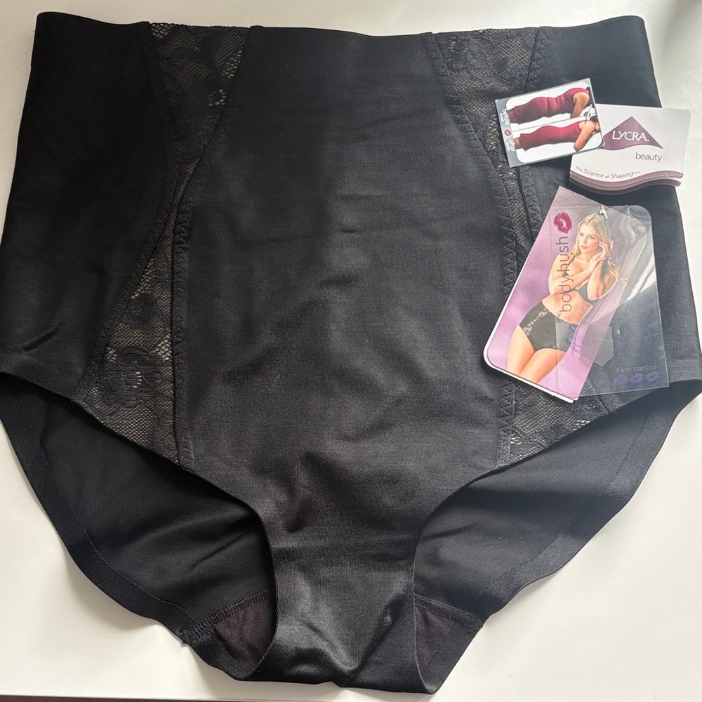 TRIUMPH Firm Control - Shape-wear -Women's Black Shapewear Briefs